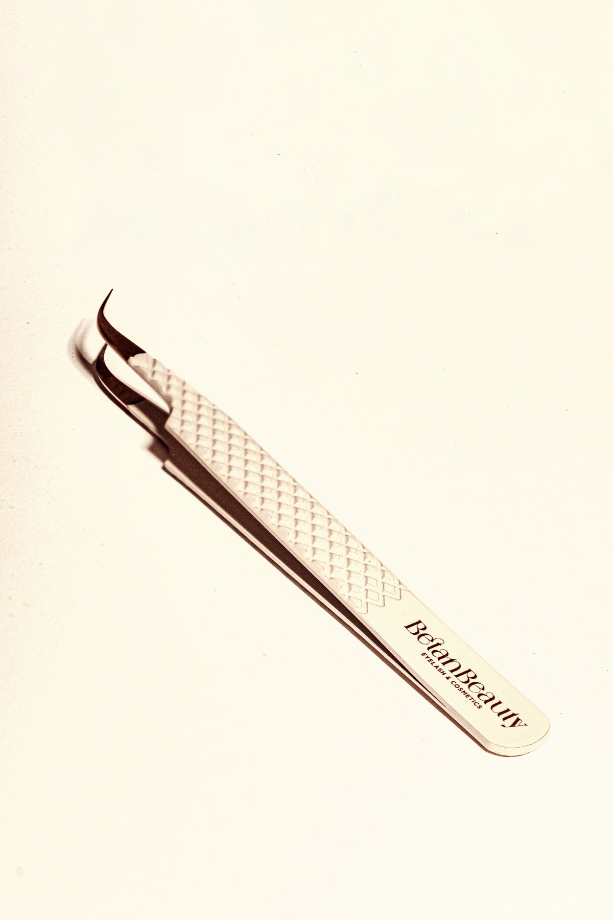 Curved Tweezers