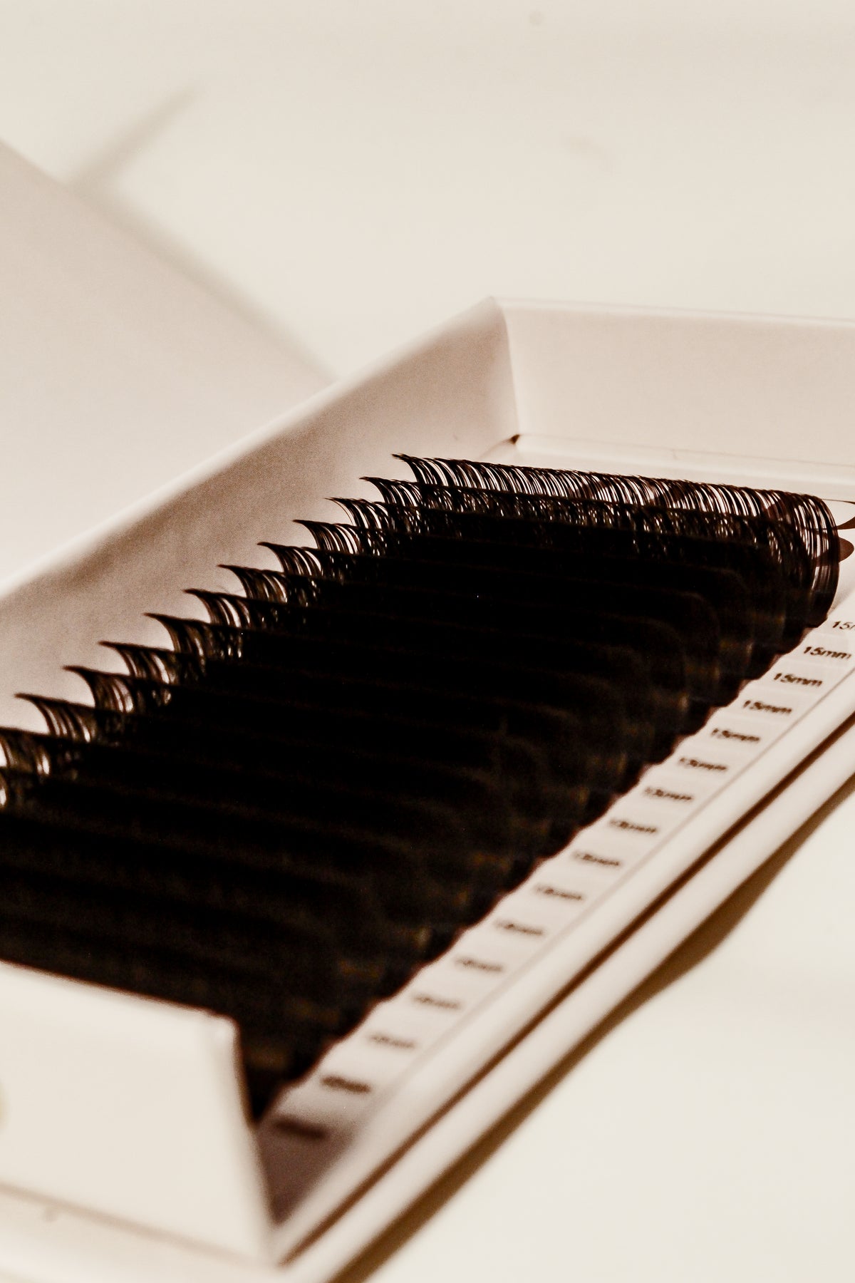 LuxeLash D Curl Tray – Single Length